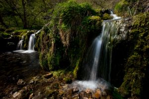 Waterfall-Lathkill-4.jpg